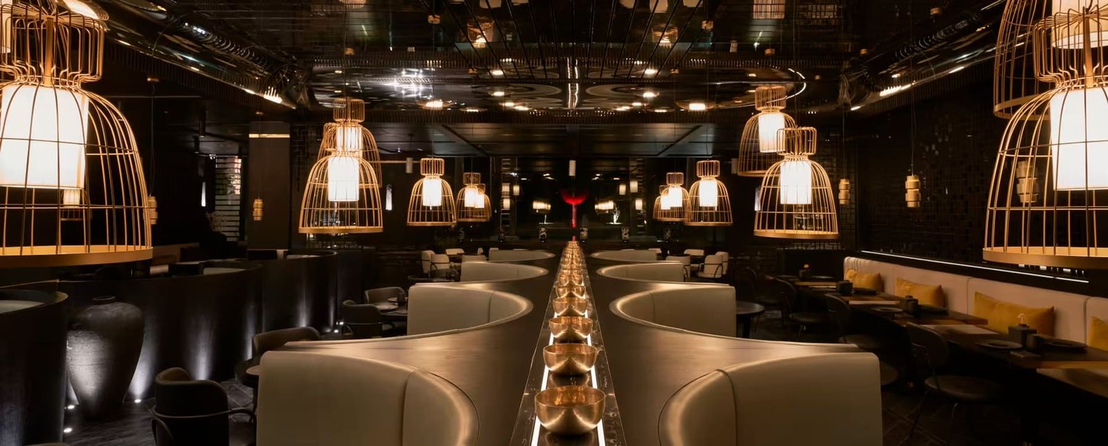 Gourmet dining beneath the stars by the ocean