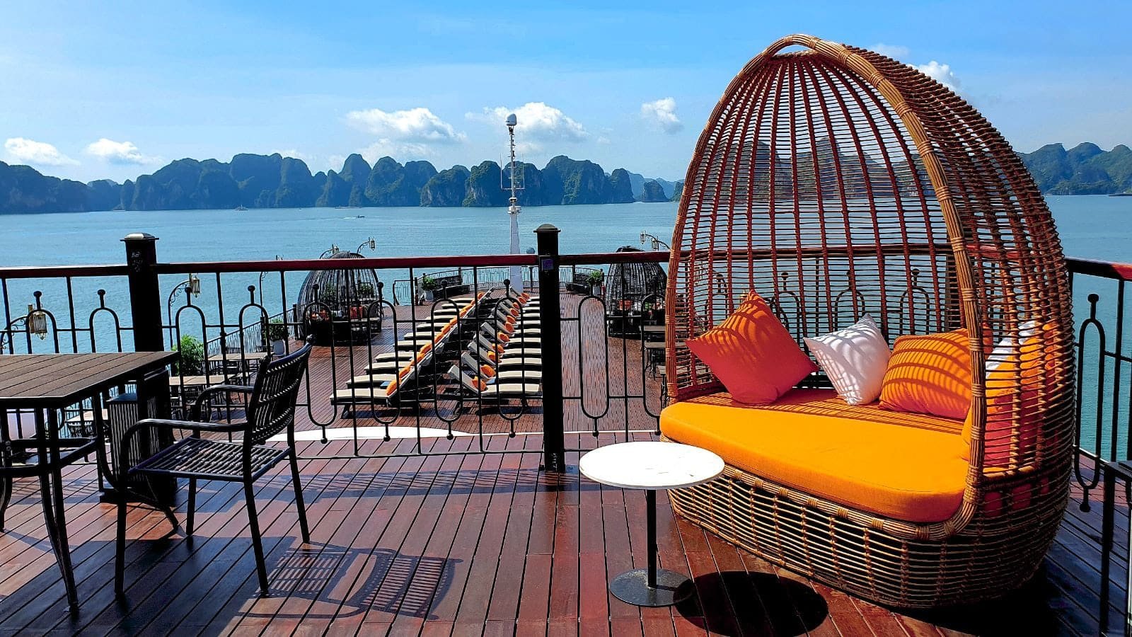 Ha Long Bay