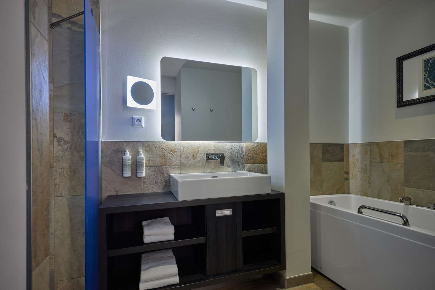 Mainport Hotel Rotterdam