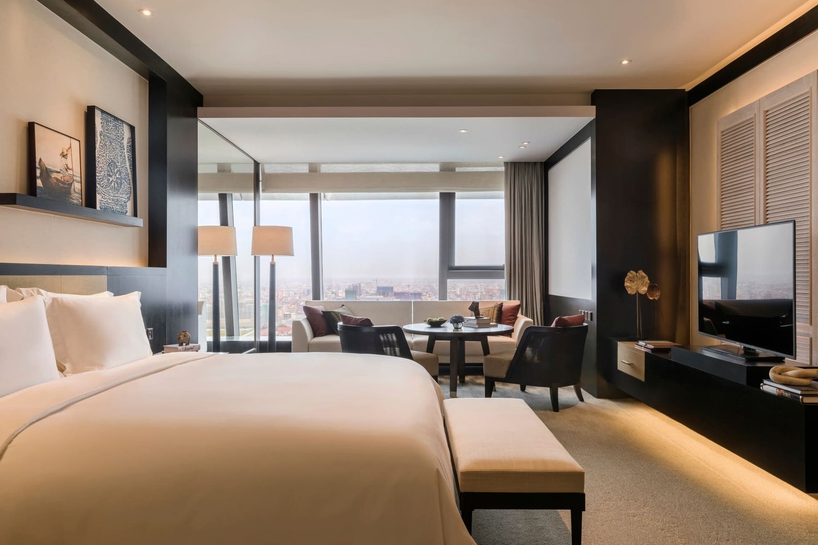 Rosewood Phnom Penh — Mekong Suite